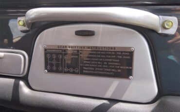 Toyota-Land-cruiser-1980-Dark-metallic-gray-Red-17