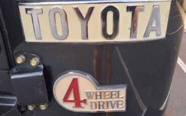 Toyota-Land-cruiser-1980-Dark-metallic-gray-Red-22