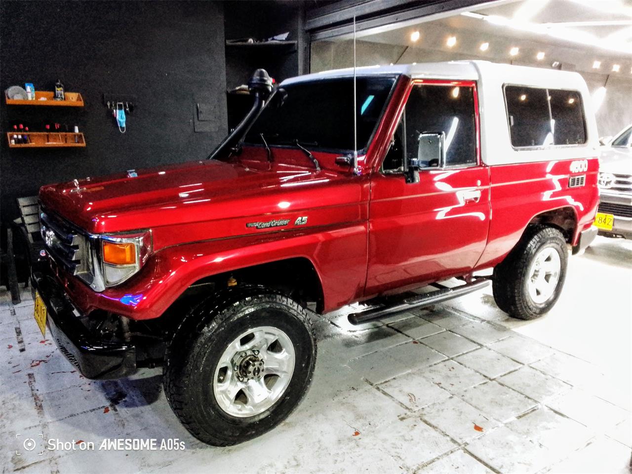 Toyota-Land-cruiser-1995-Red-Gray