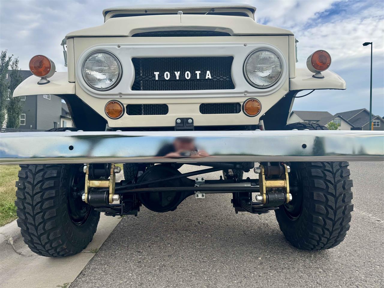 Toyota-Land-cruiser-fj40-1965-Cygnus-White-Camel-11