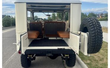 Toyota-Land-cruiser-fj40-1965-Cygnus-White-Camel-22