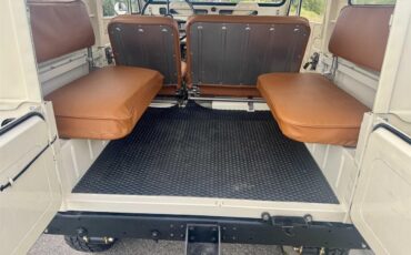 Toyota-Land-cruiser-fj40-1965-Cygnus-White-Camel-23
