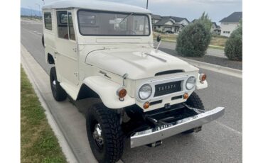 Toyota-Land-cruiser-fj40-1965-Cygnus-White-Camel-33