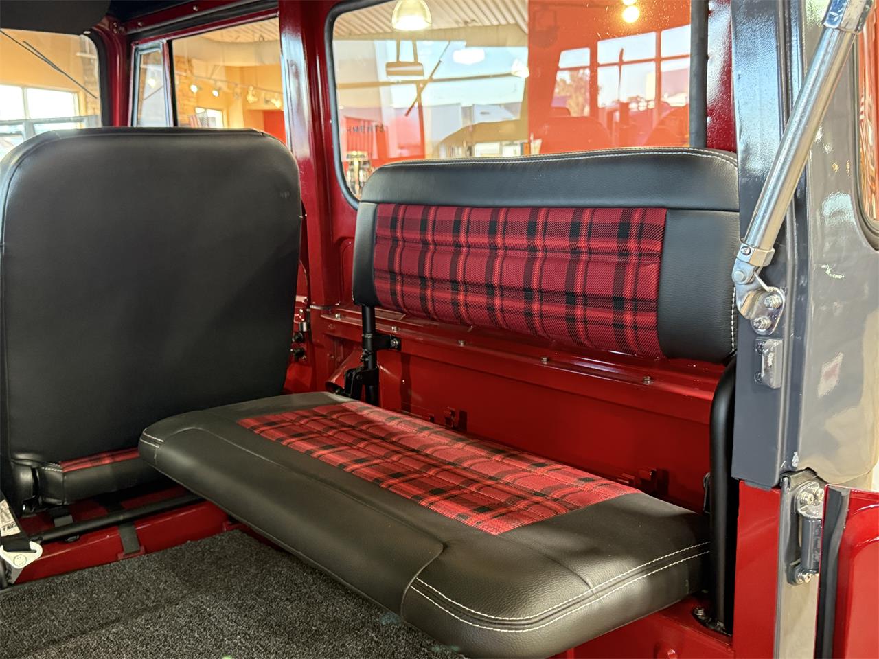 Toyota-Land-cruiser-fj40-1966-Gray-RedBlack-1