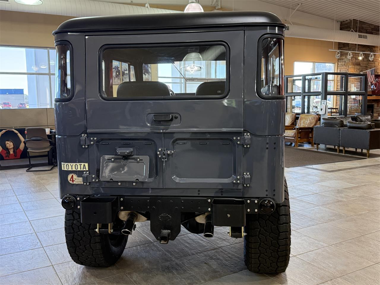 Toyota-Land-cruiser-fj40-1966-Gray-RedBlack-13