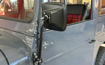 Toyota-Land-cruiser-fj40-1966-Gray-RedBlack-28