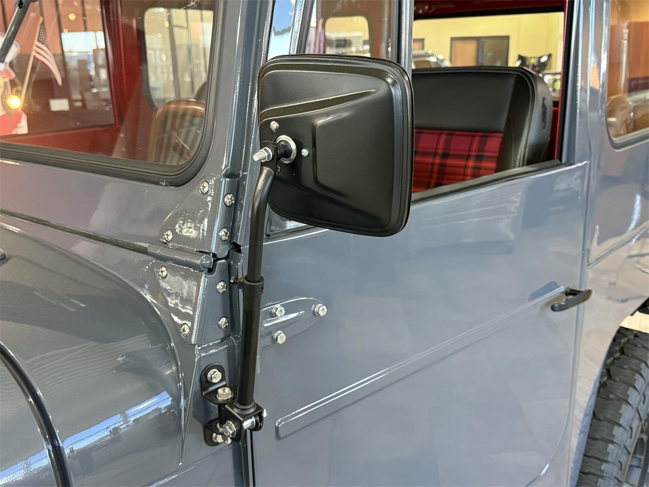 Toyota-Land-cruiser-fj40-1966-Gray-RedBlack-28