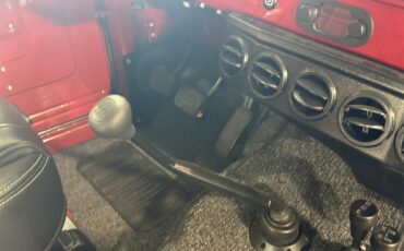 Toyota-Land-cruiser-fj40-1966-Gray-RedBlack-44