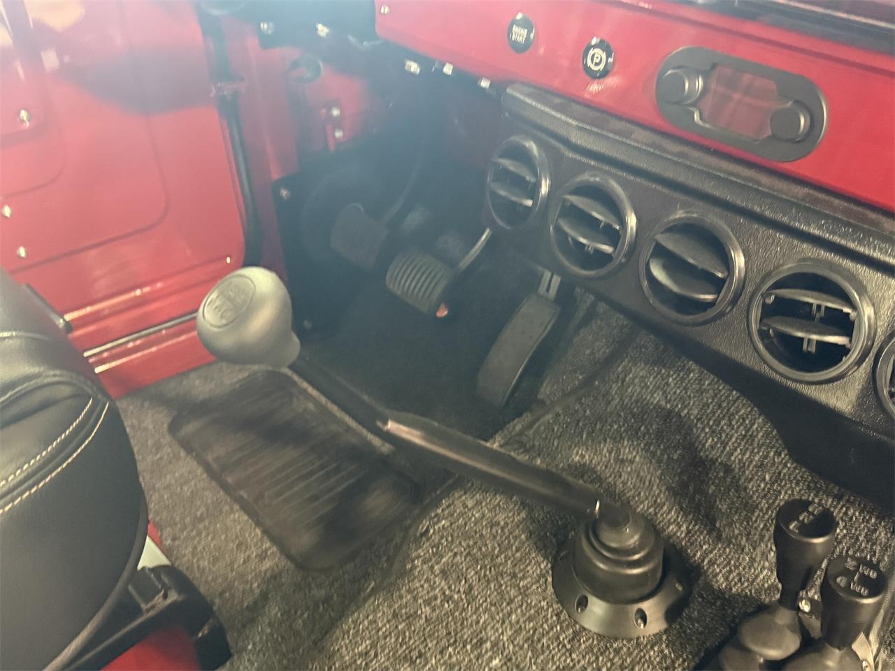 Toyota-Land-cruiser-fj40-1966-Gray-RedBlack-44