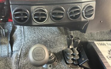 Toyota-Land-cruiser-fj40-1966-Gray-RedBlack-49