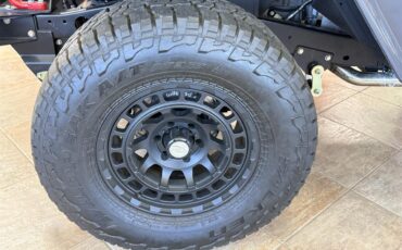 Toyota-Land-cruiser-fj40-1966-Gray-RedBlack-57