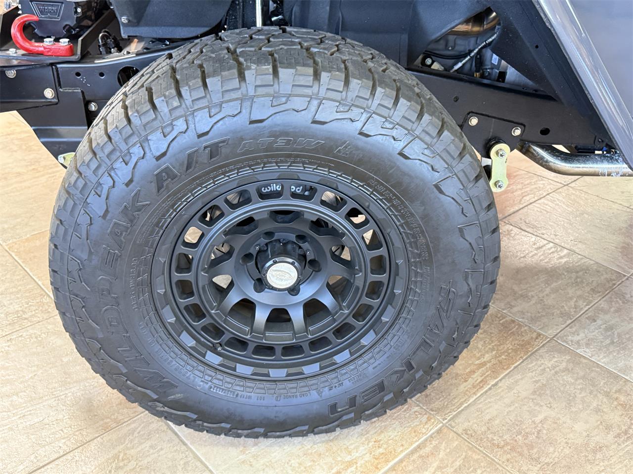 Toyota-Land-cruiser-fj40-1966-Gray-RedBlack-57
