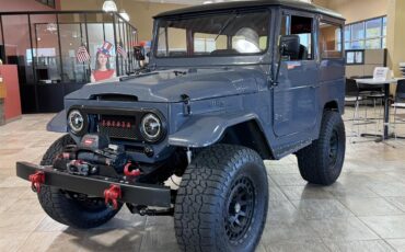 Toyota-Land-cruiser-fj40-1966-Gray-RedBlack-9