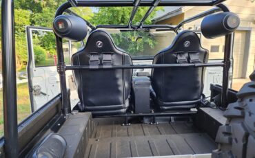Toyota-Land-cruiser-fj40-1969-White-Black-18