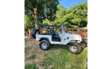 Toyota-Land-cruiser-fj40-1969-White-Black-22