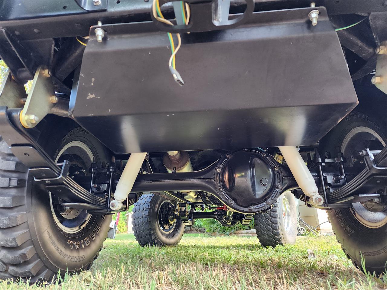 Toyota-Land-cruiser-fj40-1969-White-Black-23