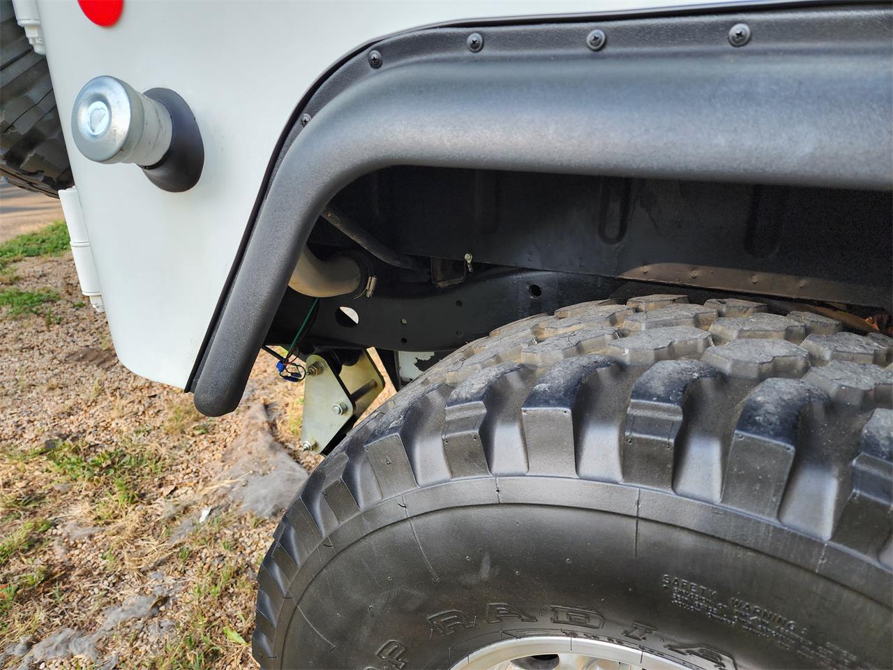 Toyota-Land-cruiser-fj40-1969-White-Black-35