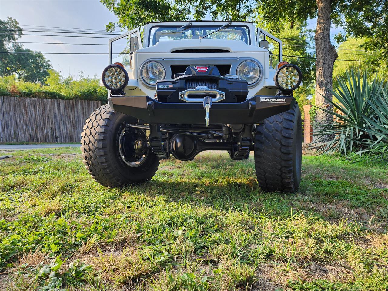 Toyota-Land-cruiser-fj40-1969-White-Black-8