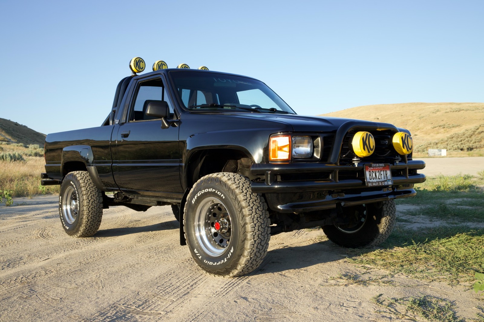 Toyota-Other-1987-Standard-Cab-Pickup-12