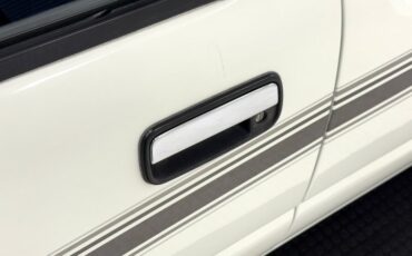 Toyota-Other-1993-White-Blue-13