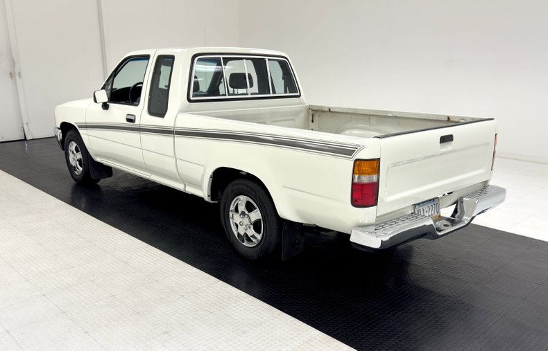 Toyota-Other-1993-White-Blue-2