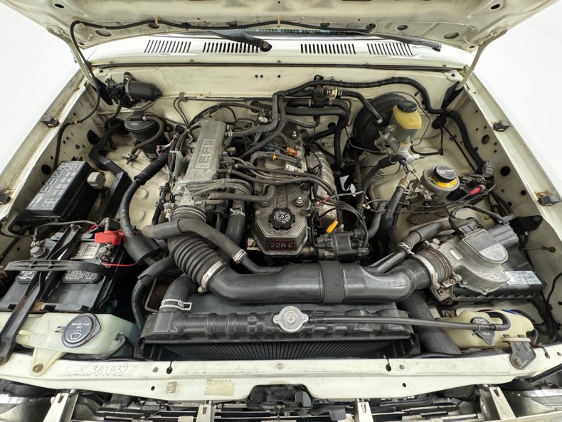Toyota-Other-1993-White-Blue-24