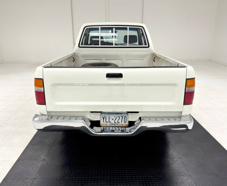 Toyota-Other-1993-White-Blue-3