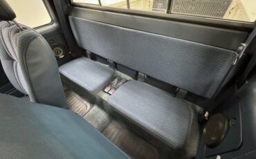 Toyota-Other-1993-White-Blue-34