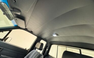 Toyota-Other-1993-White-Blue-46