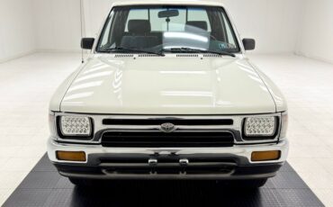 Toyota-Other-1993-White-Blue-7