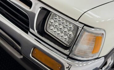 Toyota-Other-1993-White-Blue-9