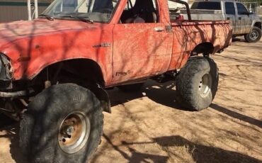 Toyota-Pickup-1980-2