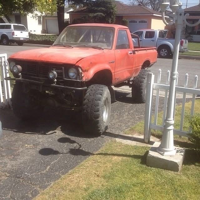 Toyota-Pickup-1980-5