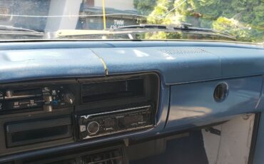 Toyota-Pickup-1982-12