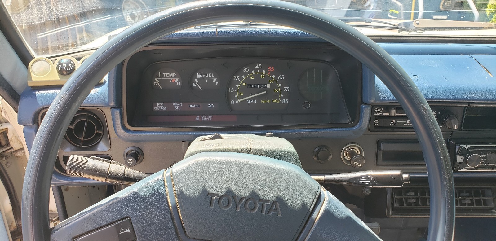 Toyota-Pickup-1982-15