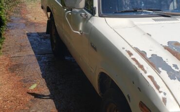 Toyota-Pickup-1982-6