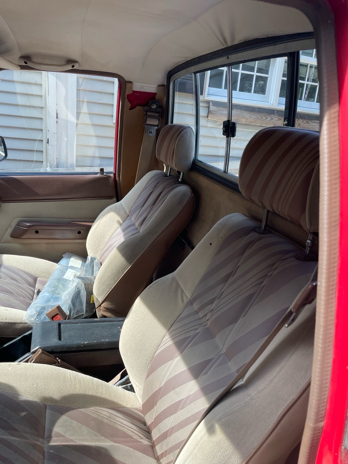 Toyota-Pickup-1984-15