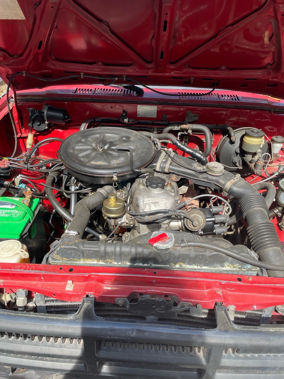 Toyota-Pickup-1984-16