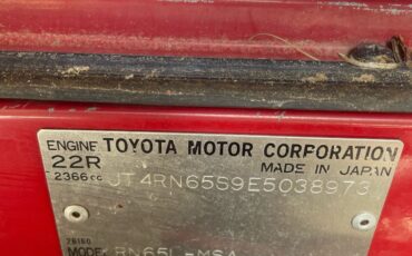 Toyota-Pickup-1984-20