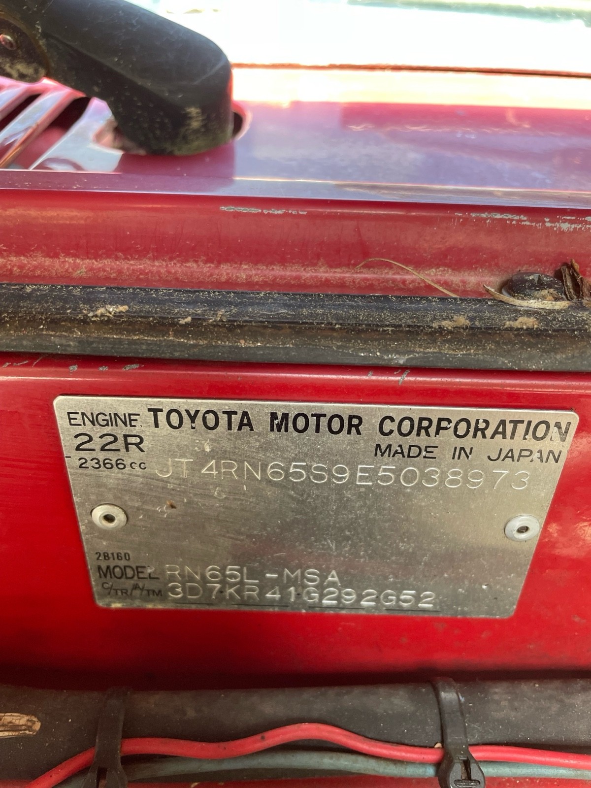 Toyota-Pickup-1984-20