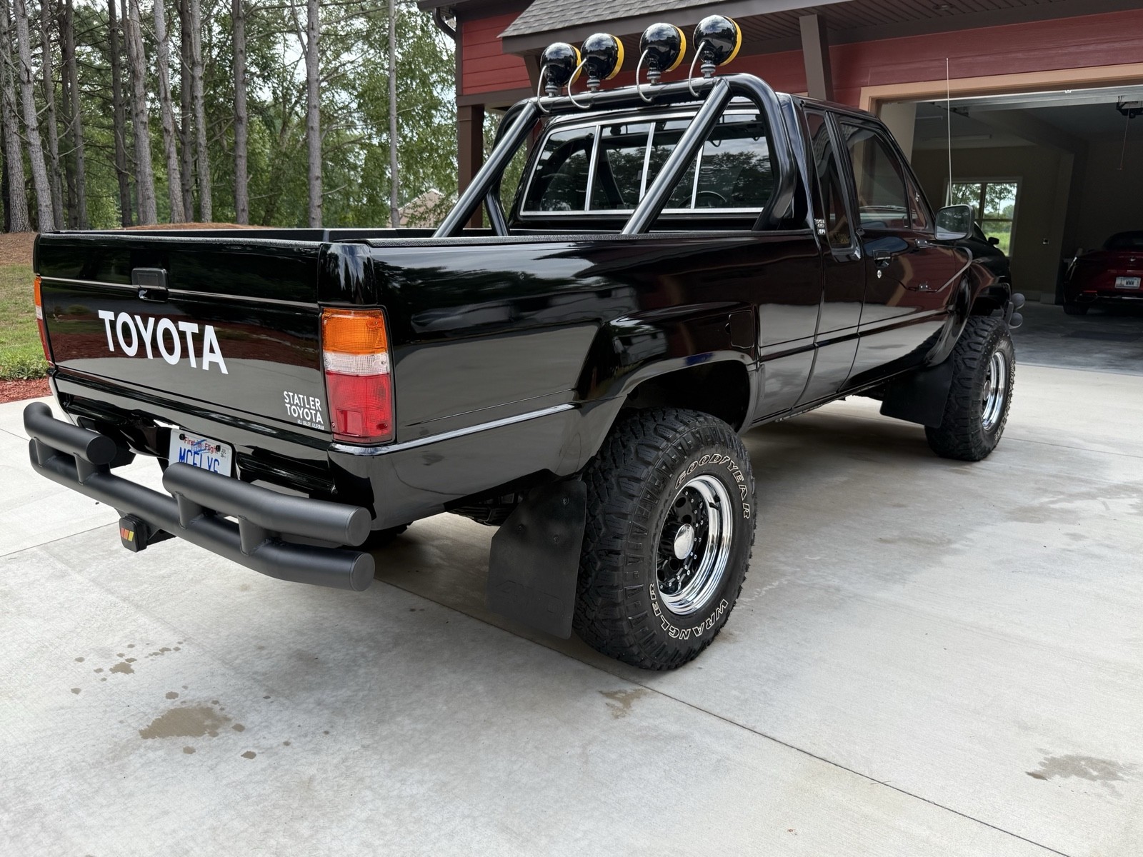 Toyota-Pickup-1986-2