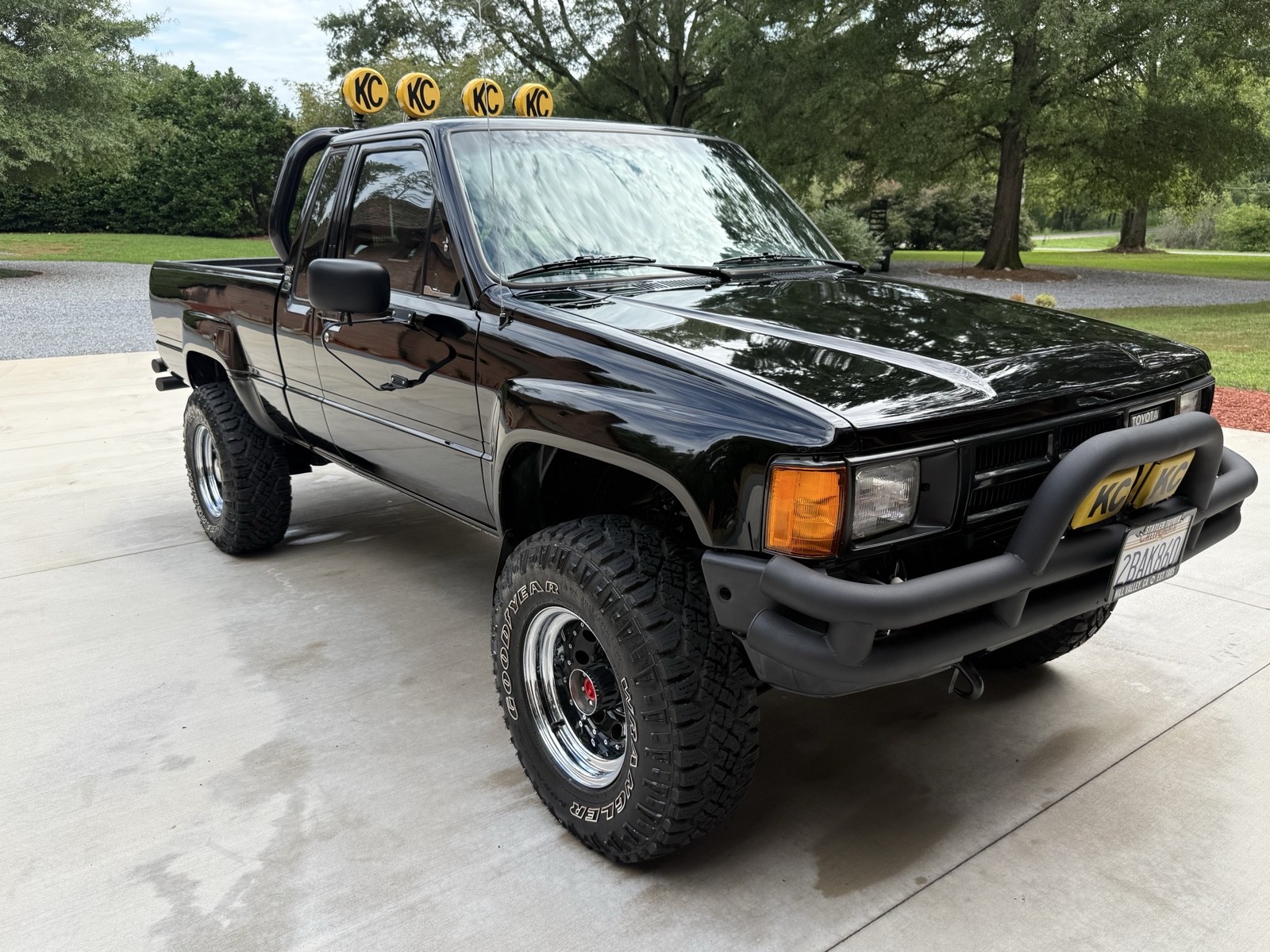 Toyota-Pickup-1986-4