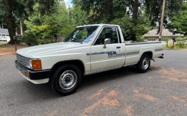 Toyota-Pickup-1986-Standard-Cab-Pickup-1