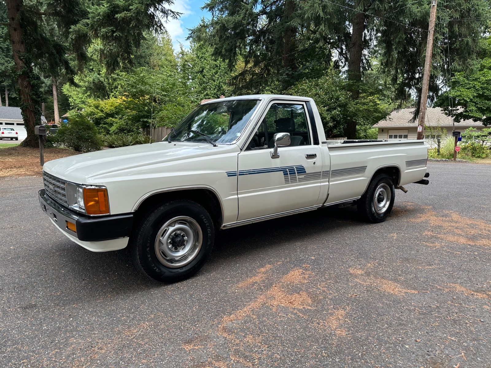 Toyota-Pickup-1986-Standard-Cab-Pickup-1