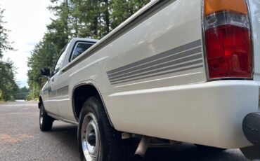 Toyota-Pickup-1986-Standard-Cab-Pickup-16