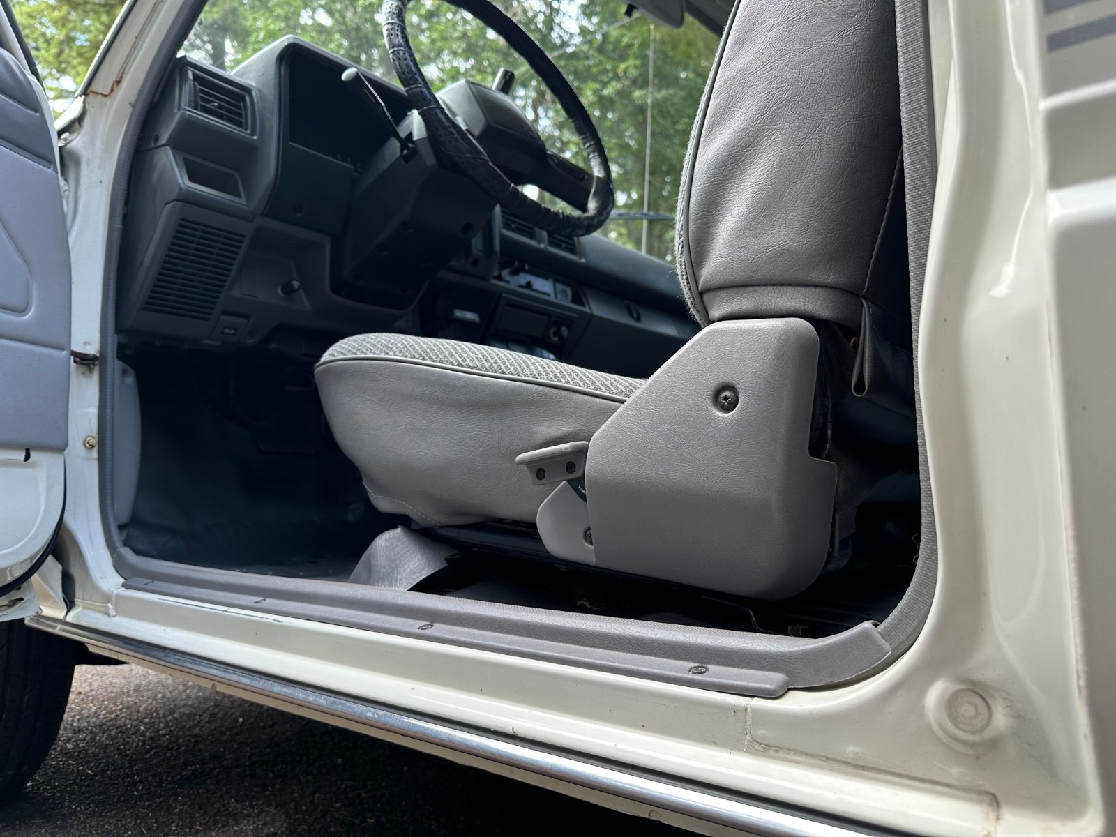 Toyota-Pickup-1986-Standard-Cab-Pickup-20