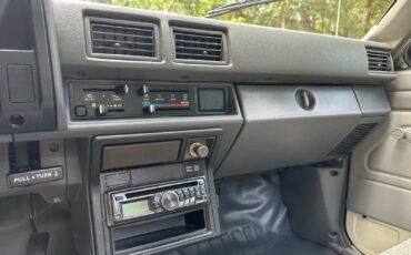 Toyota-Pickup-1986-Standard-Cab-Pickup-24