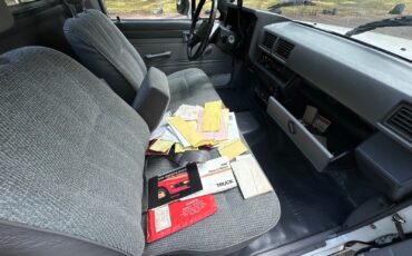 Toyota-Pickup-1986-Standard-Cab-Pickup-36