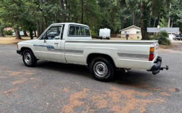 Toyota-Pickup-1986-Standard-Cab-Pickup-5