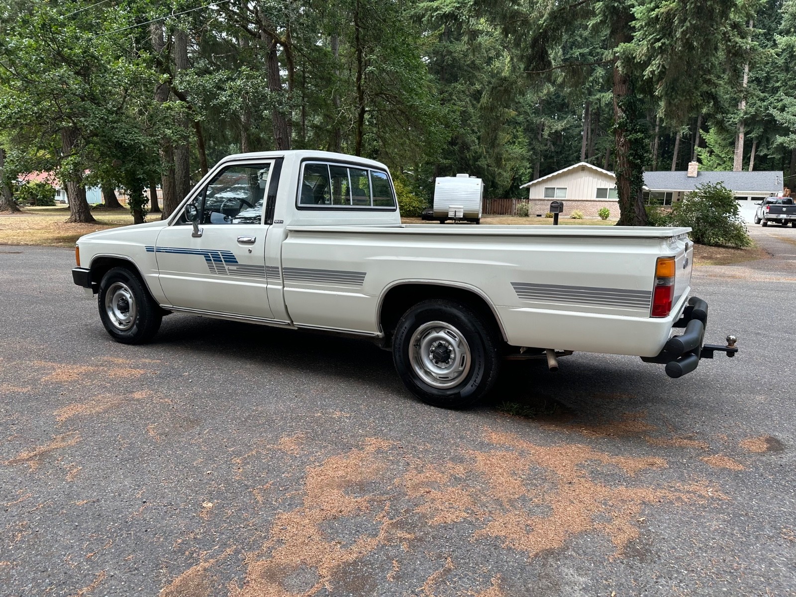Toyota-Pickup-1986-Standard-Cab-Pickup-5
